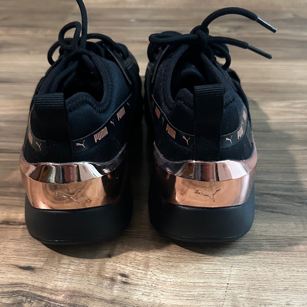 PUMA Muse X5 Metal Black Rose Gold size 9 - NWOB - Picture 2 of 4
